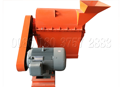 Semi-wet material crusher for organic waste composting