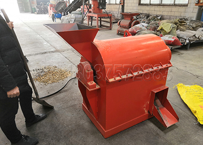 SEEC crusher machine for crushing mulch materials