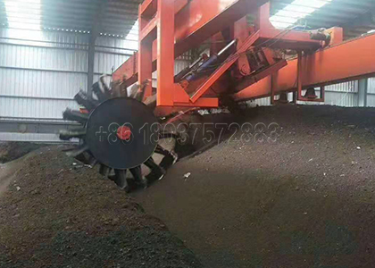 Wheel type compost equipment for large-scale static composting
